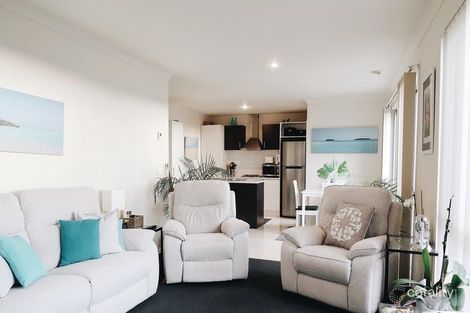 Property photo of 26/11 Hawk Avenue Pakenham VIC 3810
