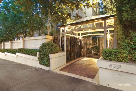 Property photo of 2/679 Toorak Road Toorak VIC 3142