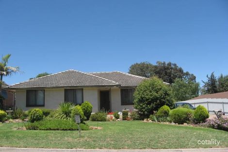 21 Carnarvon Ave, Redwood Park, SA 5097