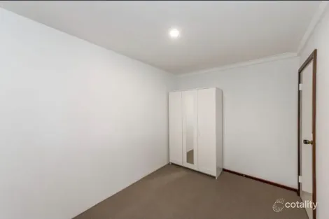 Property photo of 2 Yulan Close Greenwood WA 6024