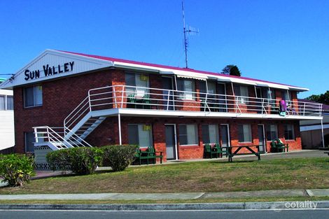 Property photo of 4 Palm Street Tuncurry NSW 2428