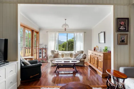 381-385 Plunkett Rd, Tamborine, QLD 4270