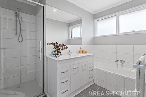 Property photo of 9 Bayport Drive Langwarrin VIC 3910