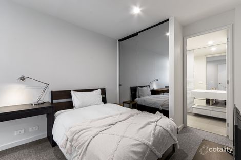 Property photo of 1807/151 Berkeley Street Melbourne VIC 3000