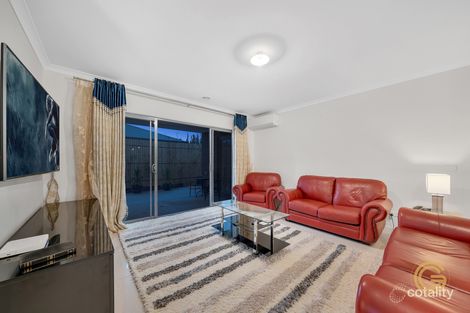 Property photo of 6 Eros Crescent Cranbourne West VIC 3977