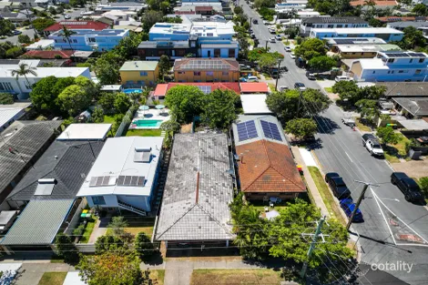 Property photo of 40 Dawn Parade Miami QLD 4220