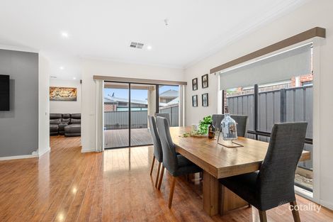 Property photo of 3 Sotiria Way Clyde North VIC 3978