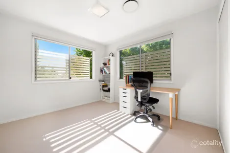 Property photo of 3/21 Yuletide Street Holland Park West QLD 4121