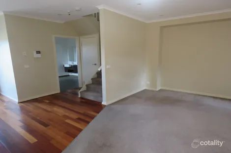 Property photo of 10 Salamander Terrace Shepparton VIC 3630