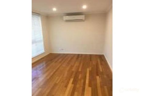 25 Fenellia Cres, Craigie, WA 6025