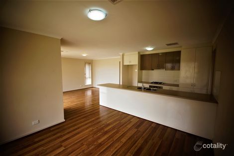 5 Biarritz St, Munno Para West, SA 5115