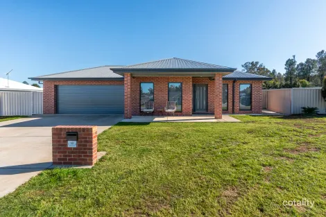 Property photo of 12 William Kelly Drive Coolamon NSW 2701