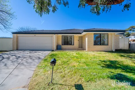 Property photo of 32 Batt Drive Brookdale WA 6112