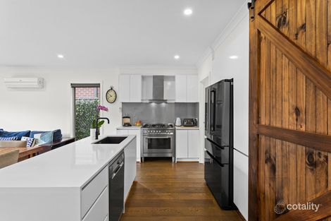 Property photo of 10 Dorrington Street Greenvale VIC 3059