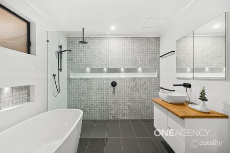 Property photo of 35 Barellan Avenue Dapto NSW 2530