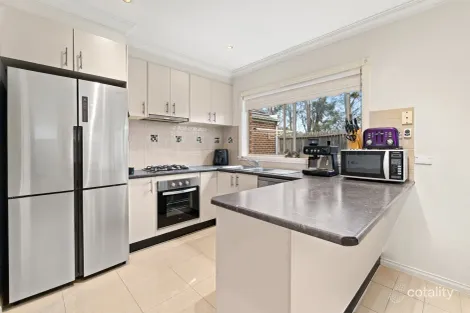 Property photo of 9/5 Delacombe Drive Mill Park VIC 3082