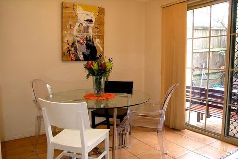 Property photo of 2/74 Newdegate Street Greenslopes QLD 4120