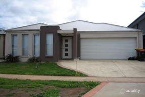 4 Osterley Cl, Caroline Springs, VIC 3023