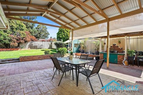 Property photo of 82 Donalbain Circuit Rosemeadow NSW 2560