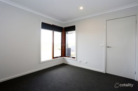 Property photo of 8 Samuel Road Weir Views VIC 3338
