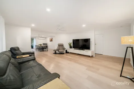 Property photo of 3 Bancroft Court Murrumba Downs QLD 4503