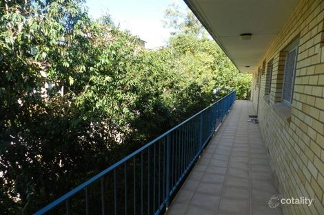 Property photo of 4/20 Hunter Street Kelvin Grove QLD 4059