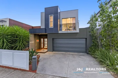 30 Brunton Ave, Caroline Springs, VIC 3023