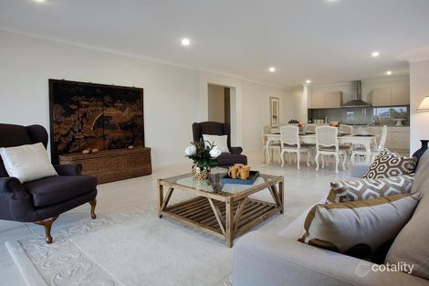 Property photo of 43 Tweed Road Clyde North VIC 3978