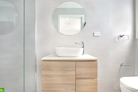 Property photo of 37B Saddleback Crescent Stream Hill NSW 2526