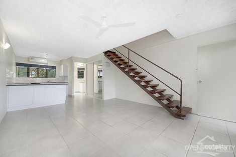 Property photo of 2/25-27 Roberts Street Hermit Park QLD 4812