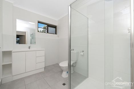 Property photo of 2/25-27 Roberts Street Hermit Park QLD 4812