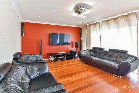 Property photo of 40 McLaren Place Ingleburn NSW 2565