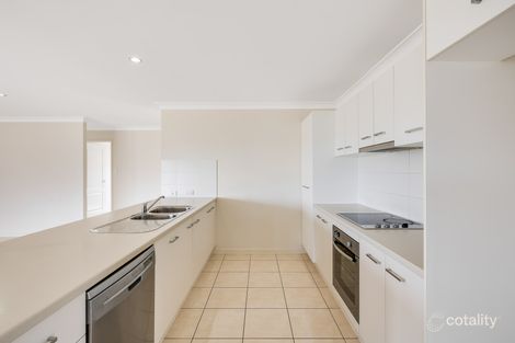 Property photo of 61 Kurrawa Crescent Glenvale QLD 4350