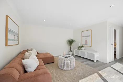 Property photo of 47 Kerry Crescent Berkeley Vale NSW 2261