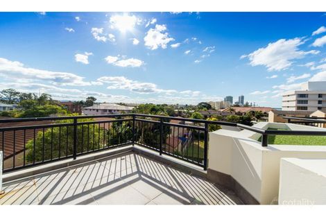 Property photo of 32/452 Marine Parade Biggera Waters QLD 4216