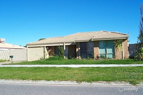 108 Woodbridge Dr, Cooloongup, WA 6168