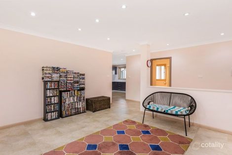 Property photo of 2 Pokolbin Place Edensor Park NSW 2176