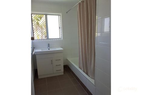 Property photo of 5 Cain Court Bundamba QLD 4304