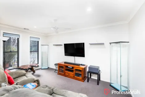 Property photo of 33 Axford Boulevard Wodonga VIC 3690