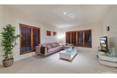 Property photo of 15 Midhurst Court Arundel QLD 4214