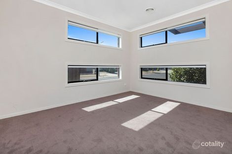 Property photo of 2 Rona Road Point Cook VIC 3030