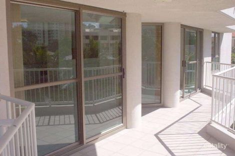 Property photo of 4/20 Cronin Avenue Main Beach QLD 4217
