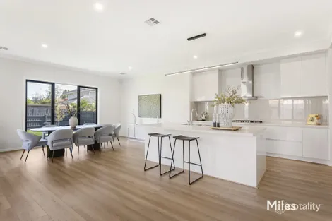 Property photo of 19 Jellicoe Street Ivanhoe VIC 3079