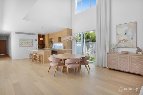 Property photo of 8 Curlew Crescent Burleigh Waters QLD 4220