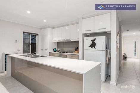 Property photo of 5 Montclair Street Point Cook VIC 3030
