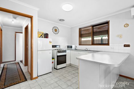 Property photo of 1/39 Acacia Crescent Melton South VIC 3338