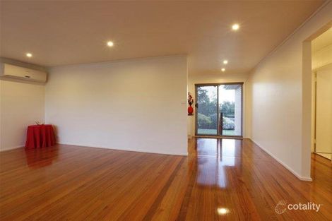 Property photo of 10 Moreton Crescent Bundoora VIC 3083
