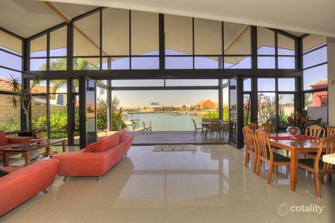 Property photo of 22 Rialto Place Halls Head WA 6210