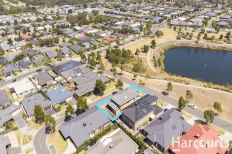 Property photo of 10 Waterside Drive Pakenham VIC 3810