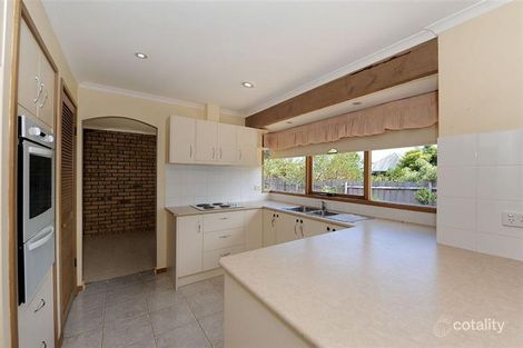 Property photo of 2 Arcadia Street Carrum Downs VIC 3201